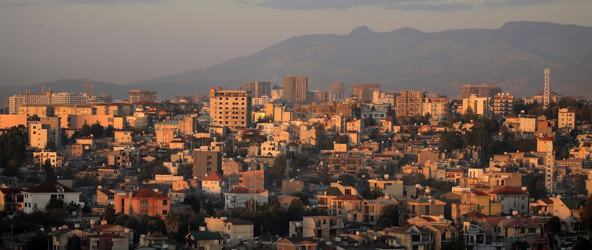 Luftaufnahme der Skyline von Addis Abeba, Äthiopien, 3. November 2021.