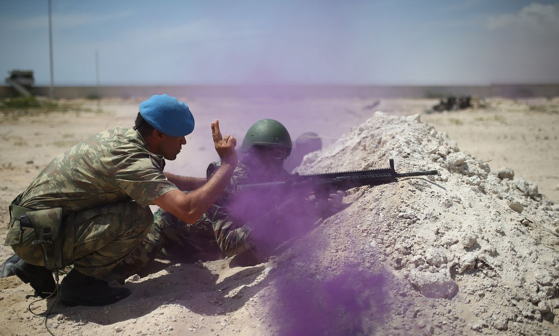 Mogadishu, 2018: Somalian soldiers during a target practice held by Turkish Armed Forces.